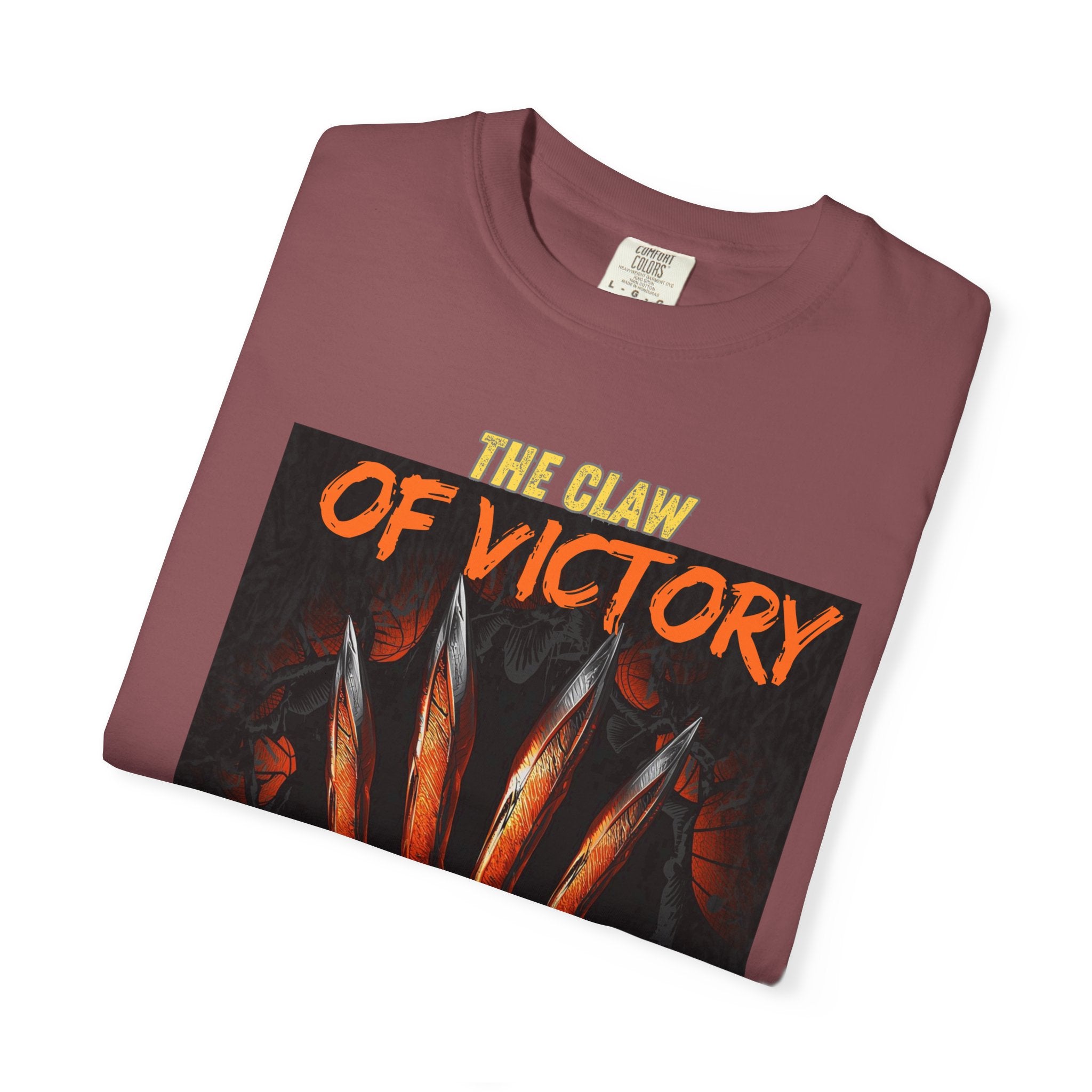 The Claw of Victory – Fierce Basketball Power DesignVictory Basketball Graphic T-Shirt
