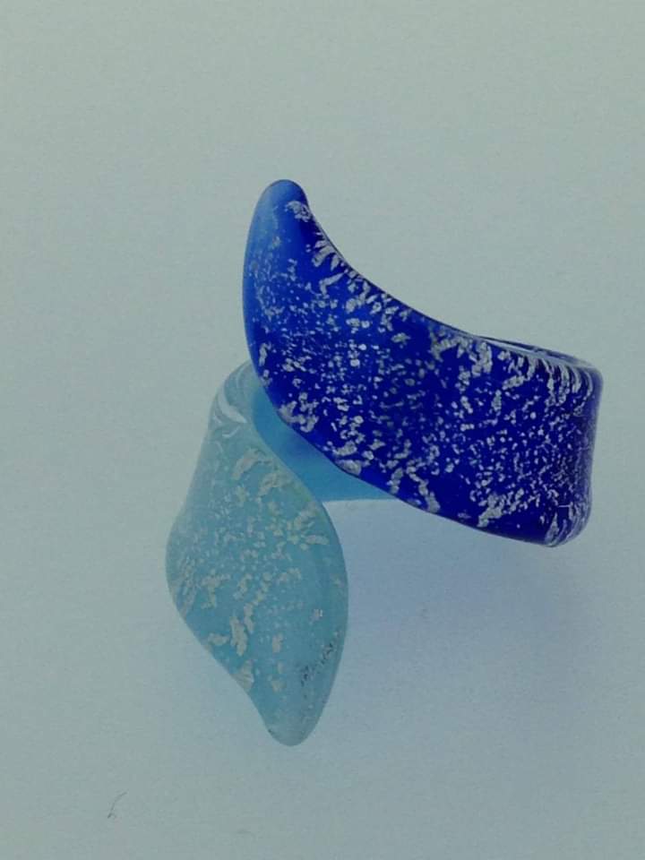 Murano glass ring snake